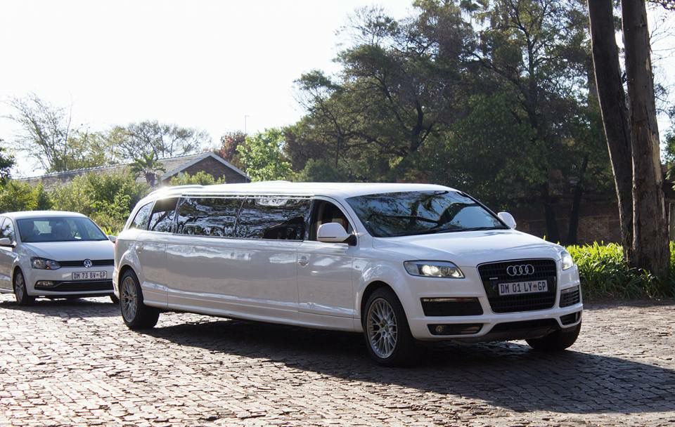 Centurion Limos 12 seater Audi Q7 Limousine