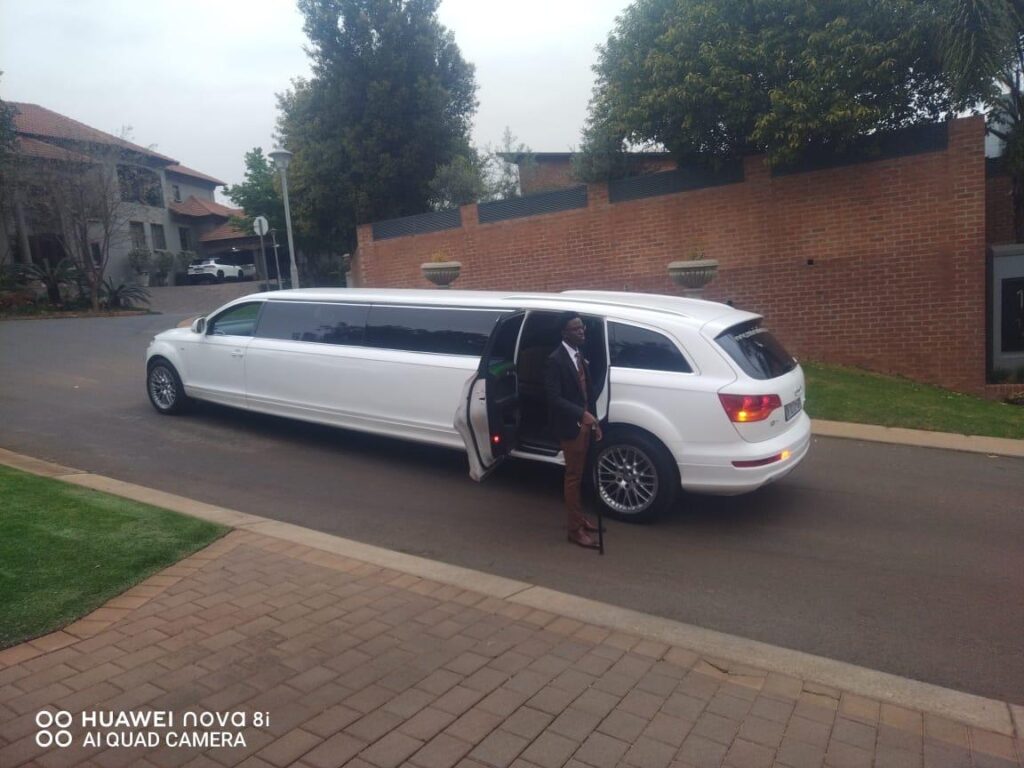 Centurion Limos 12 Seater Audi Limo Matric dance